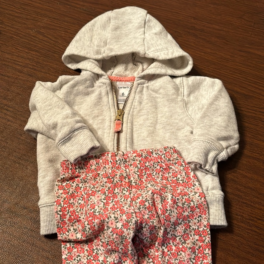 Carter’s 2 pc Girls Hooded Sweatshirt and Floral pants 6 month size